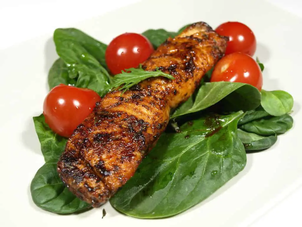 Grilled Salmon with Tomatoes