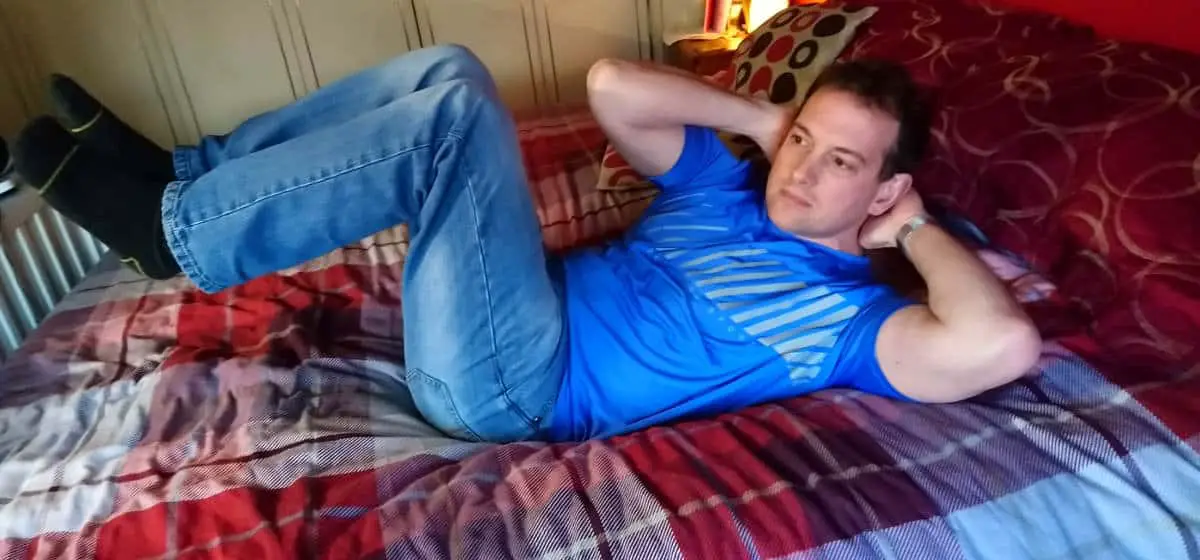 Should You Do SitUps in Bed? Getting Old And Fit